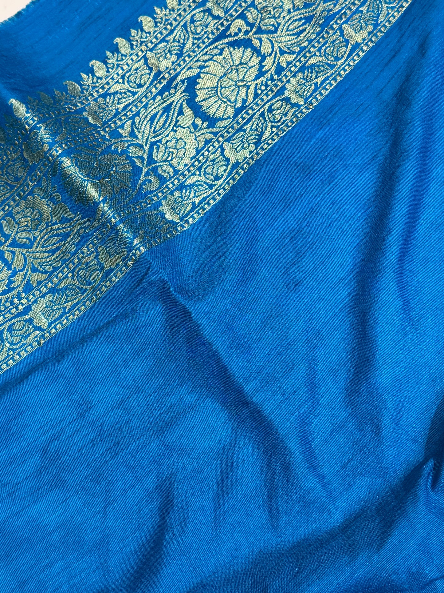 BENARAS HANDLOOM