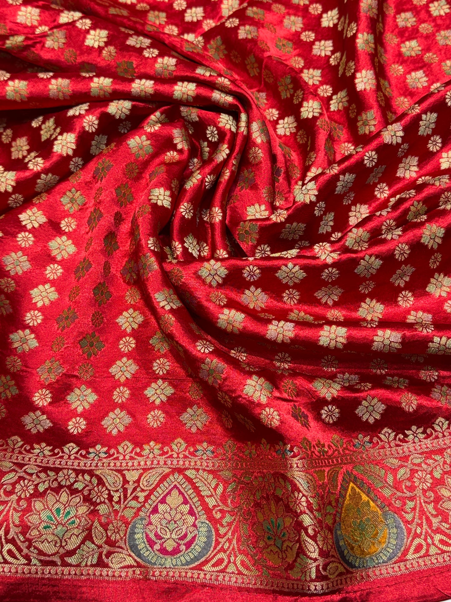 SATIN RANGKAT