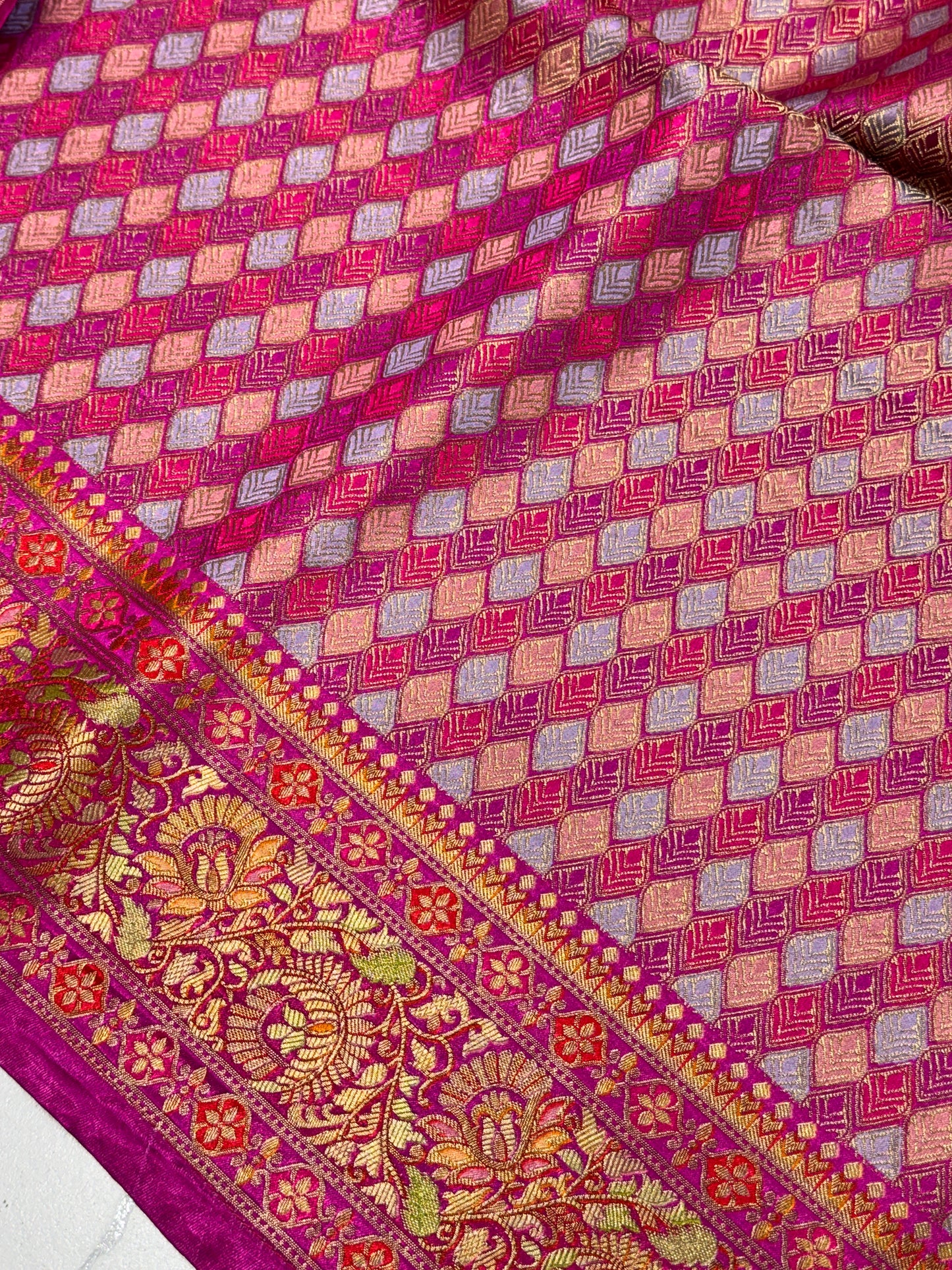 SATIN RANGKAT