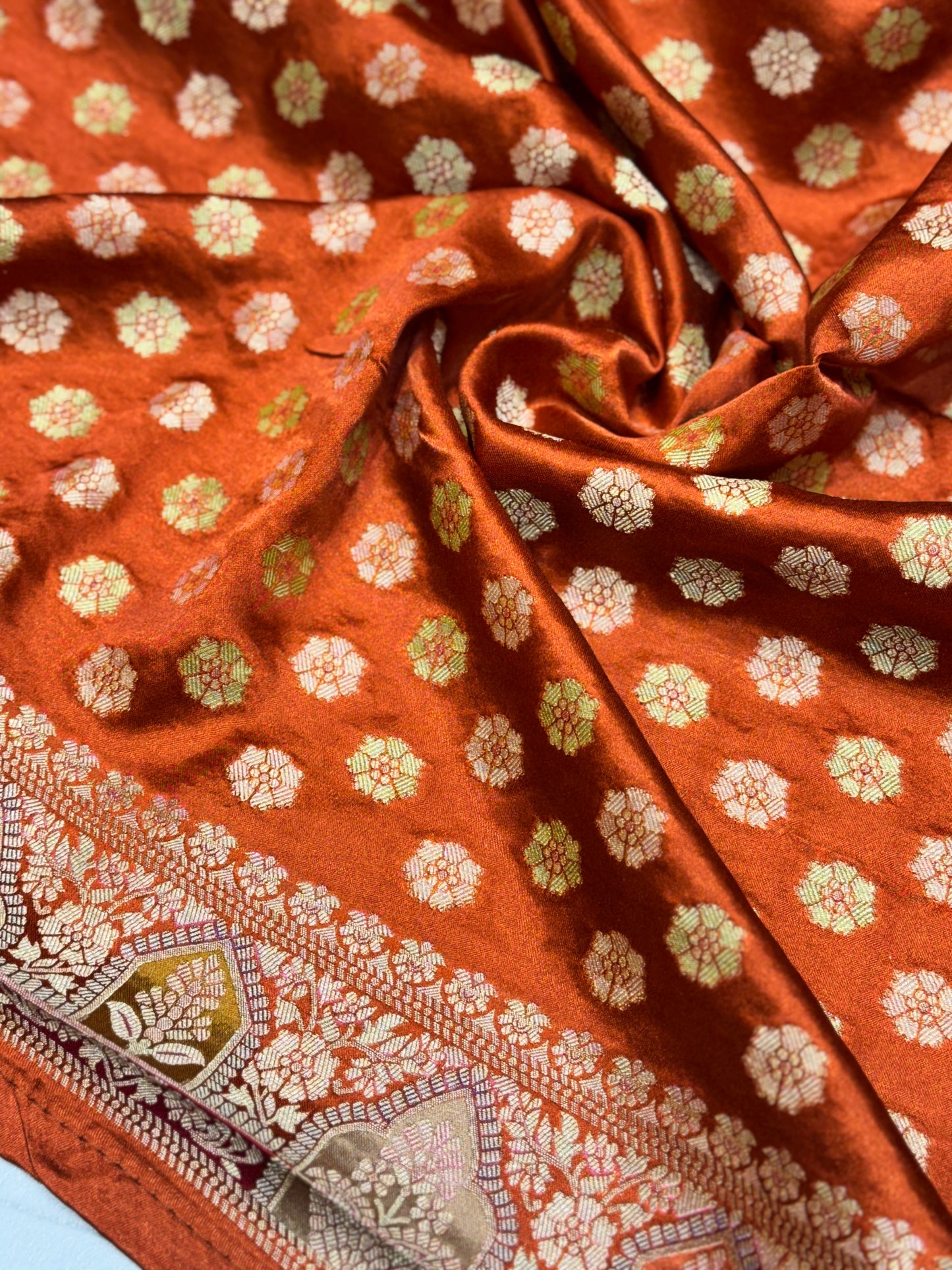 SATIN RANGKAT