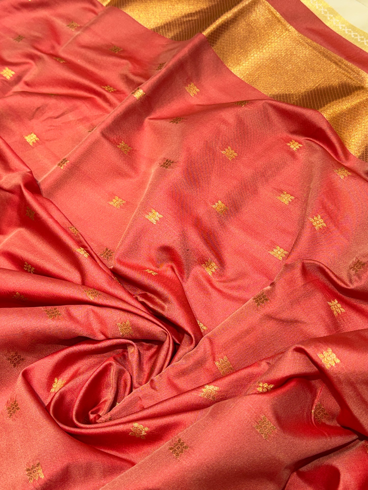 SEMI POCHAMPALLI