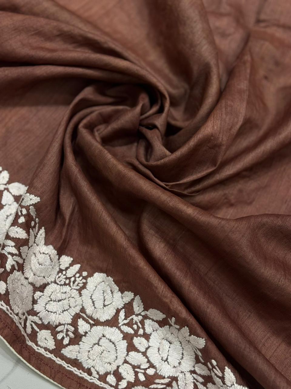 Hand Parsi Tussar