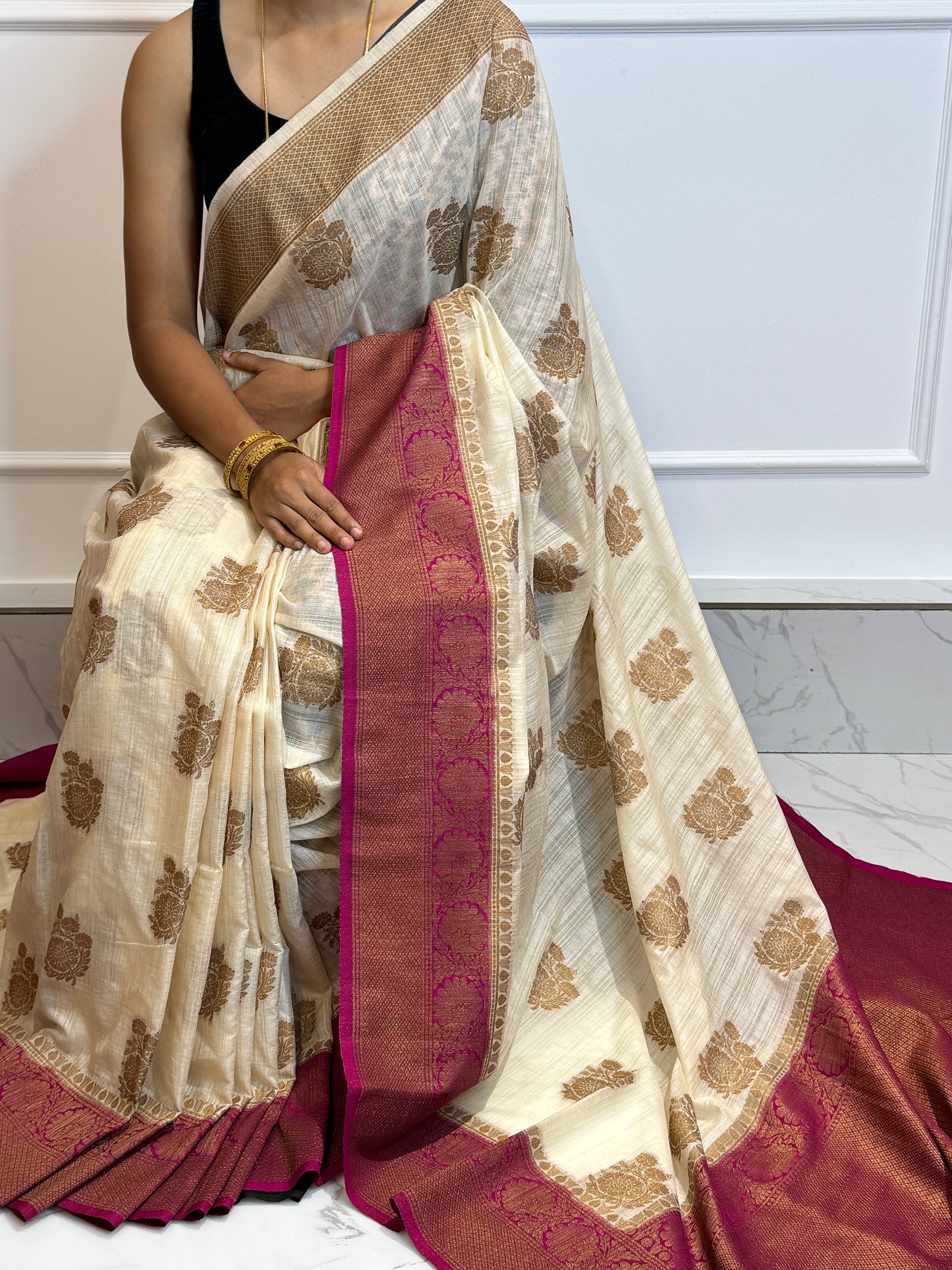 SEMI TUSSAR