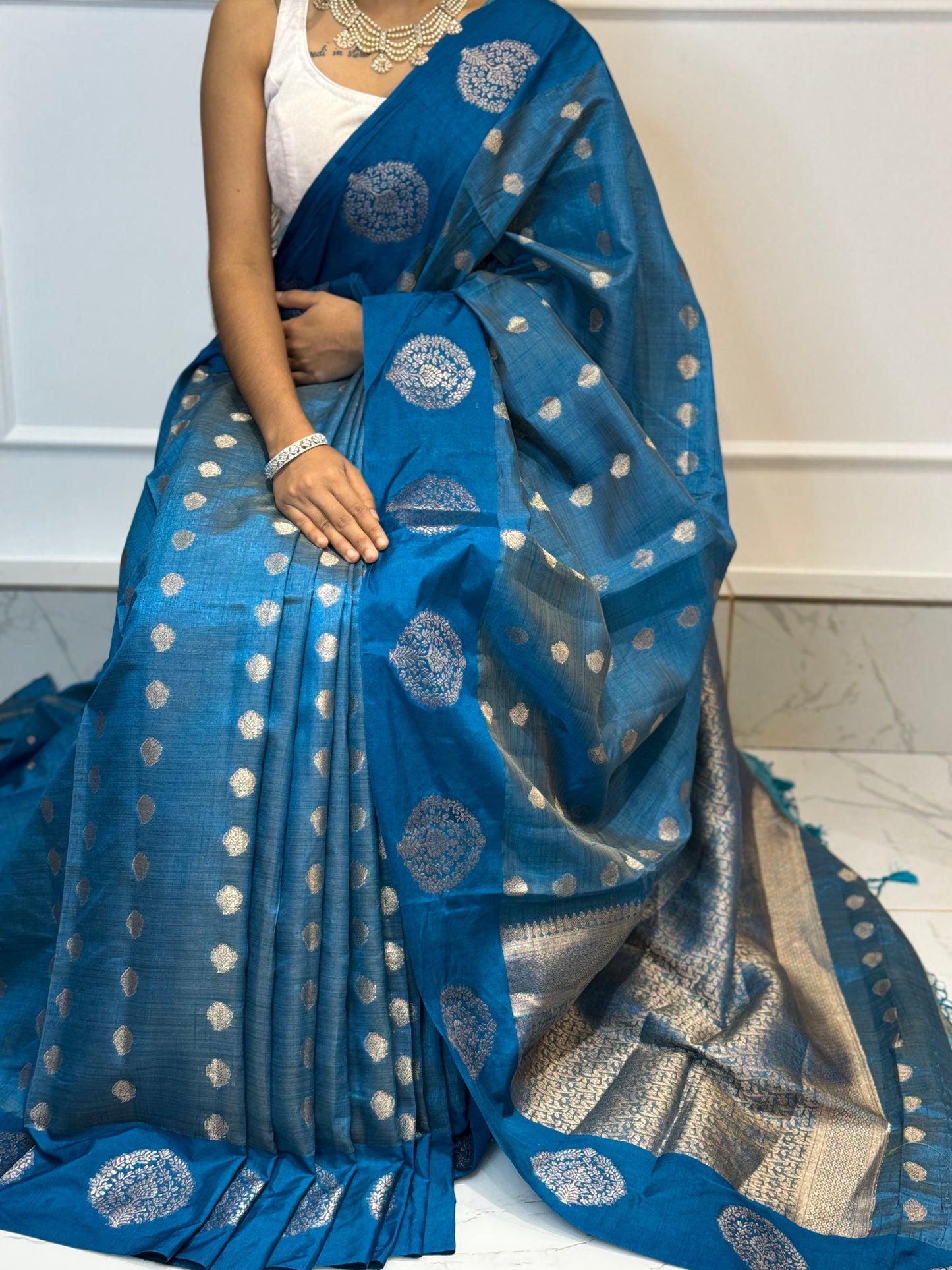 SEMI TUSSAR