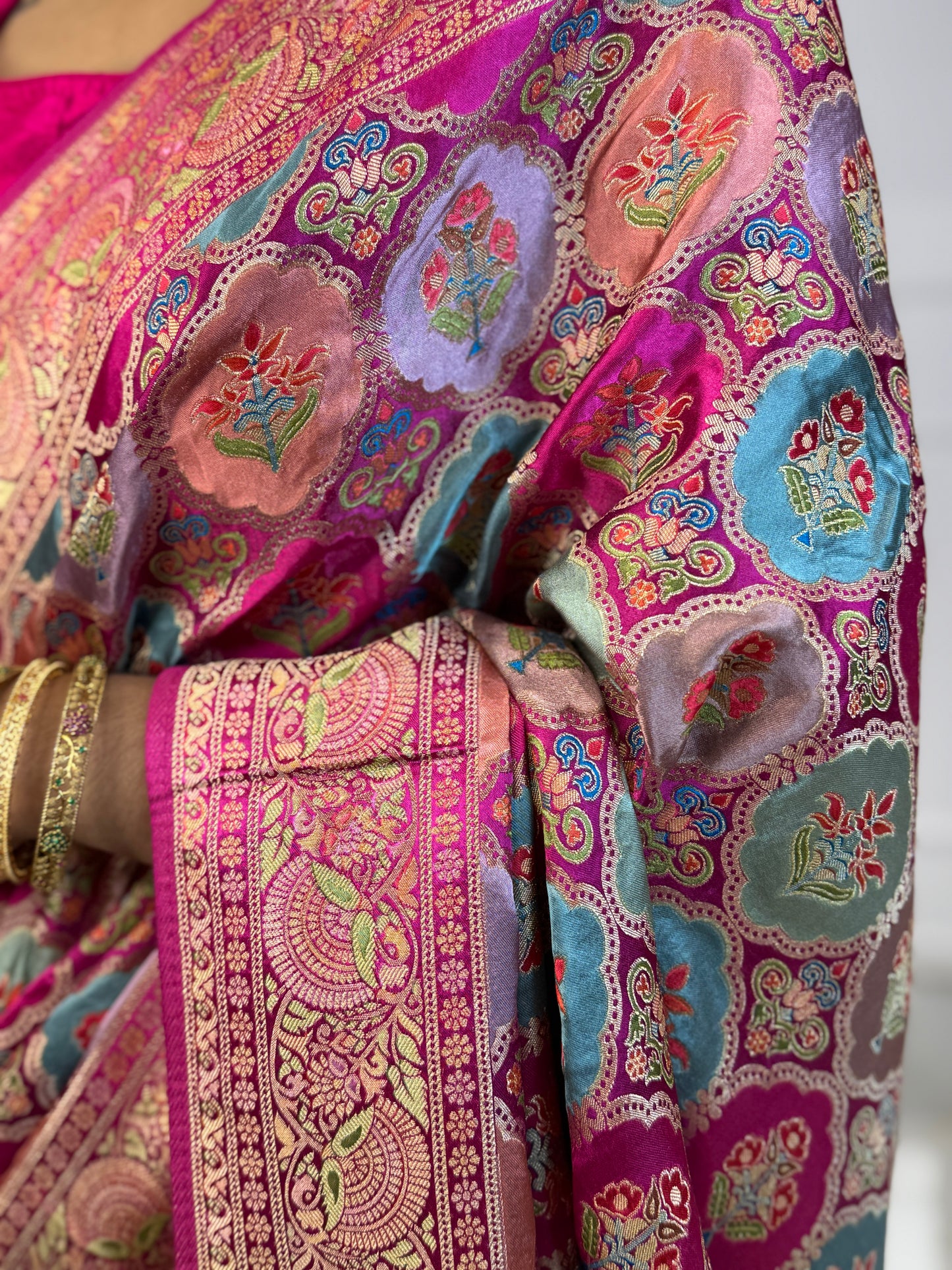 SATIN RANGKAT
