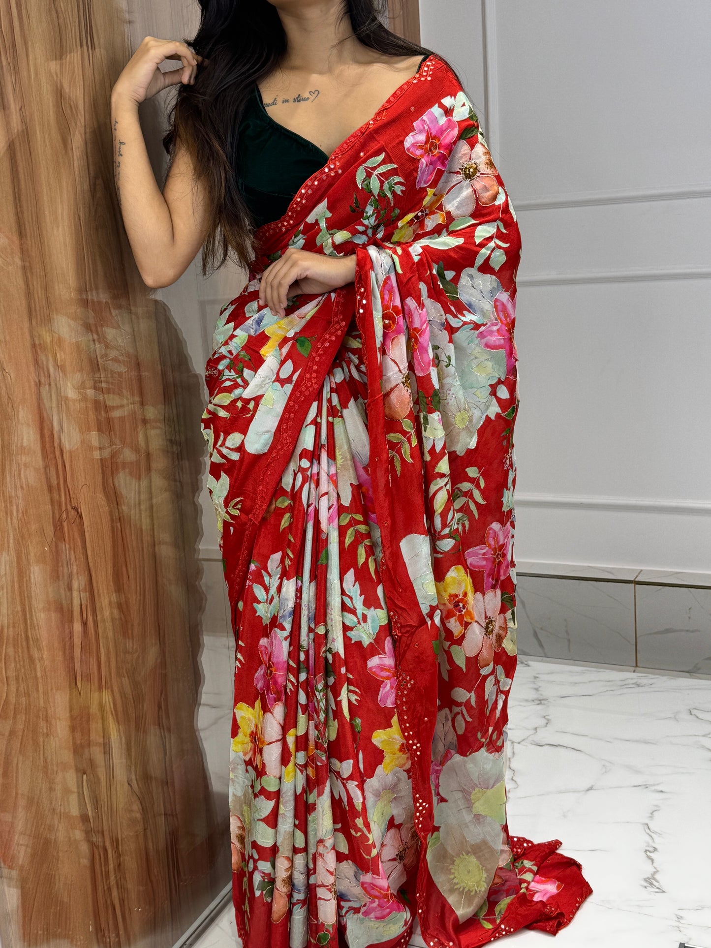 DESIGNER CHINNON