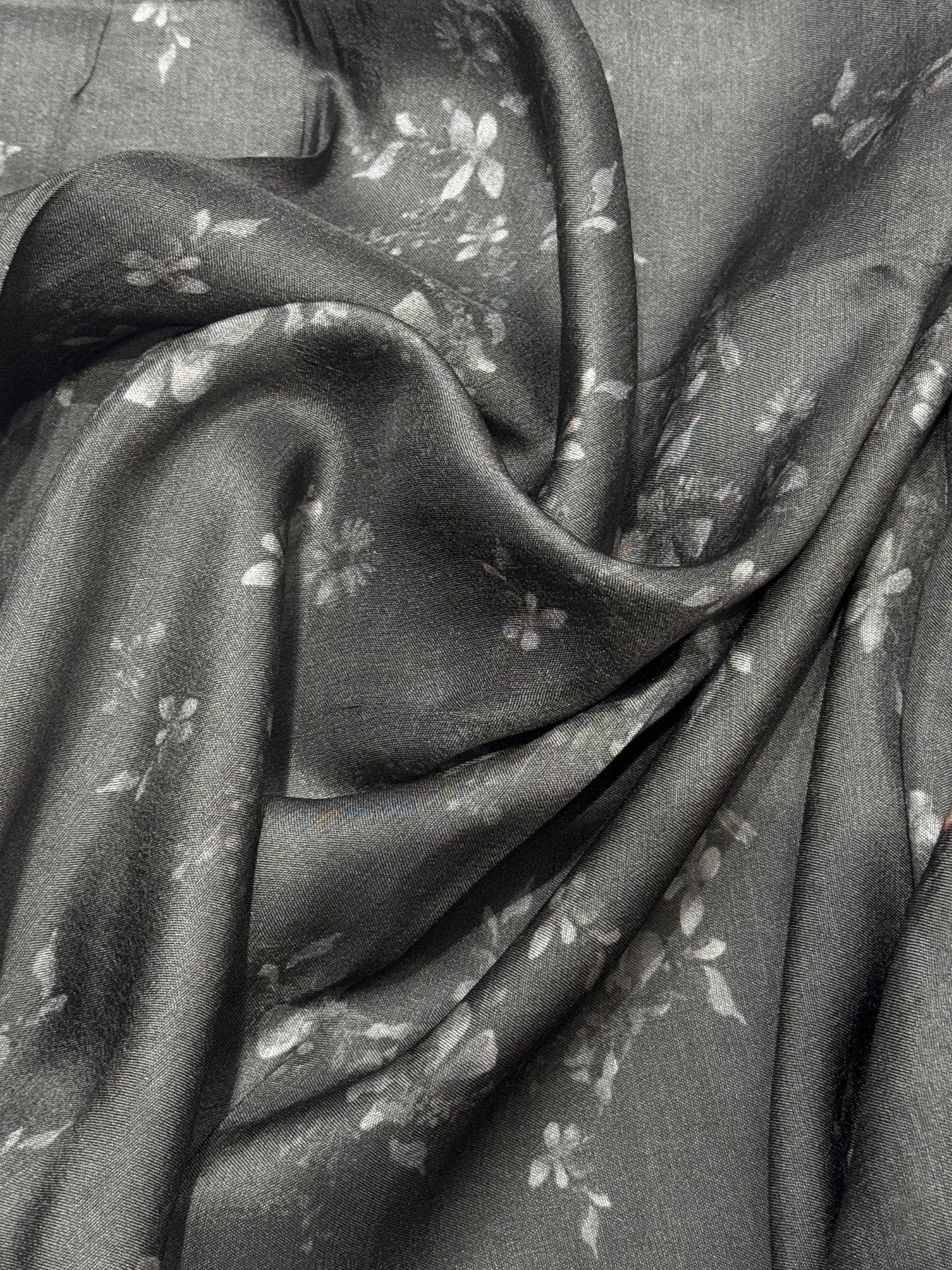 DOLA SILK