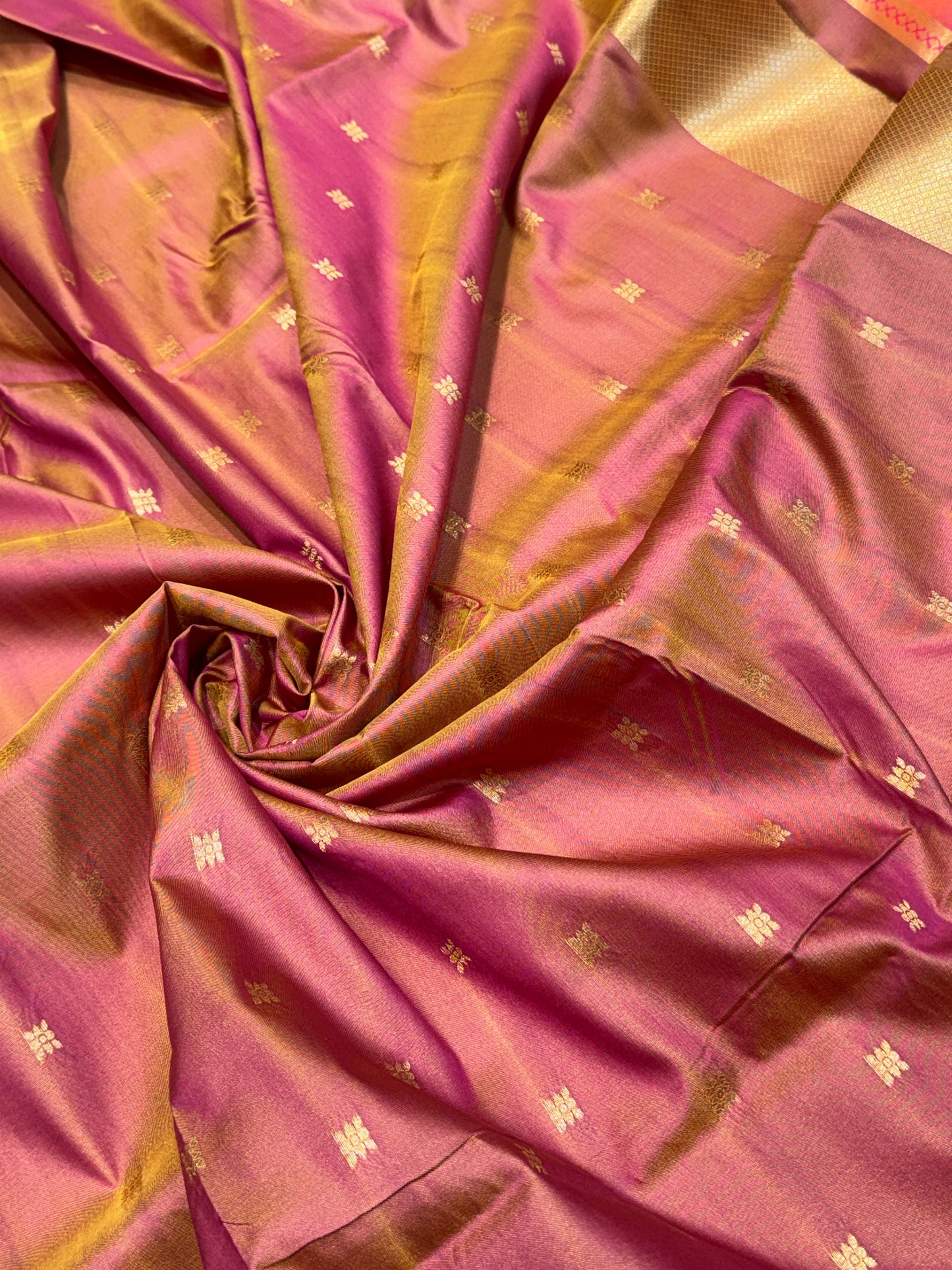 SEMI POCHAMPALLI