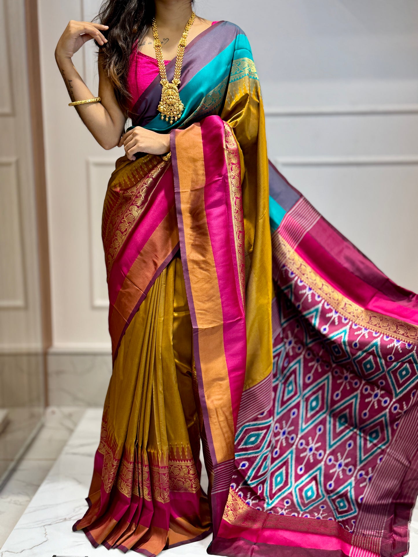 SEMI POCHAMPALLI